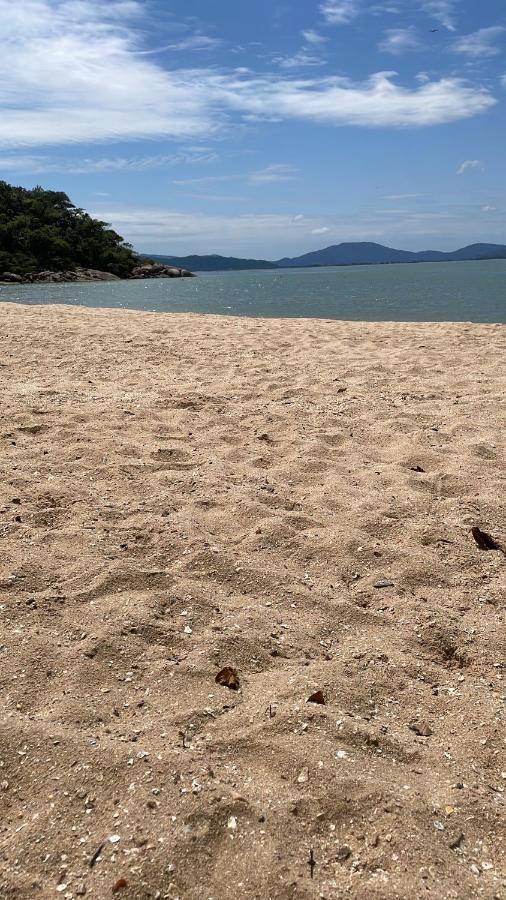 Casa Tijolinho A Vista - 150 Mt Praia Governador Celso Ramos Ngoại thất bức ảnh