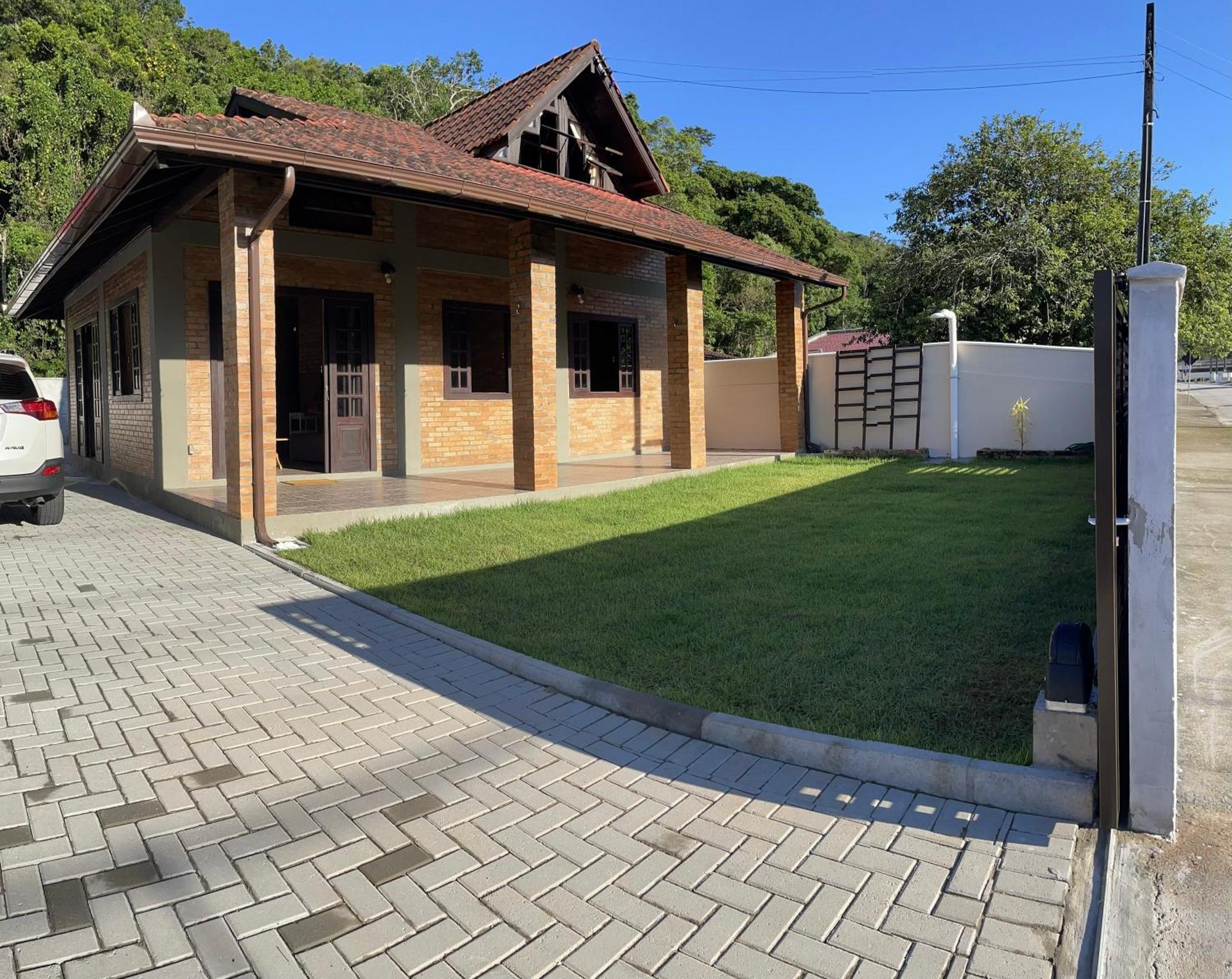 Casa Tijolinho A Vista - 150 Mt Praia Governador Celso Ramos Ngoại thất bức ảnh